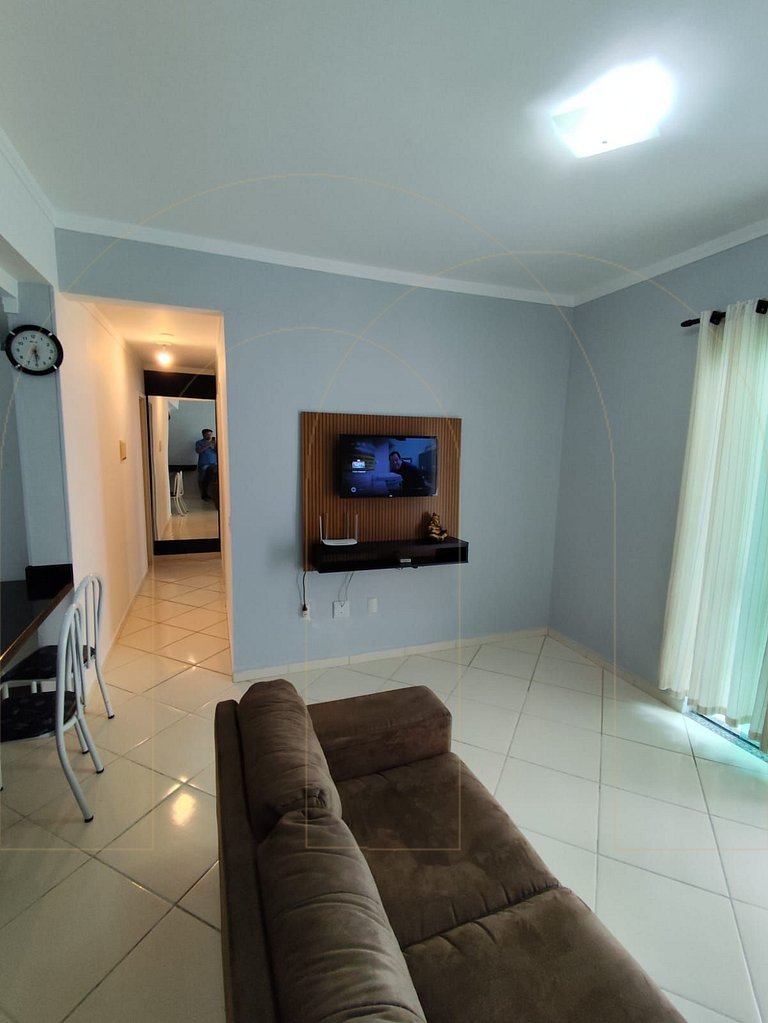 Apto de 2 quartos a 450m da praia de Bombas