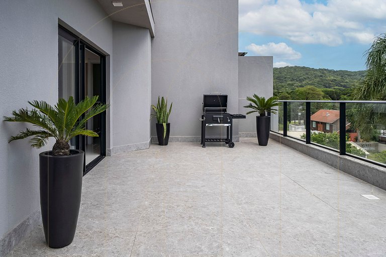 Linda cobertura de 1 quarto, a 350m da praia de Canto Grande