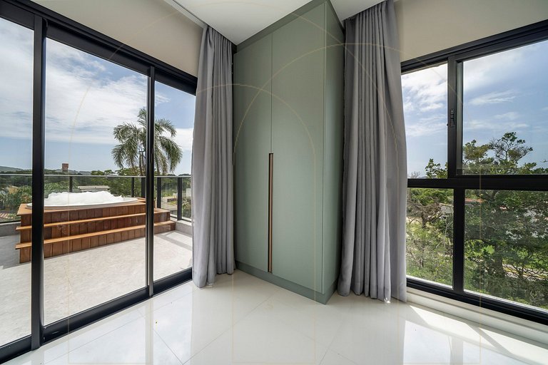 Linda cobertura de 1 quarto, a 350m da praia de Canto Grande